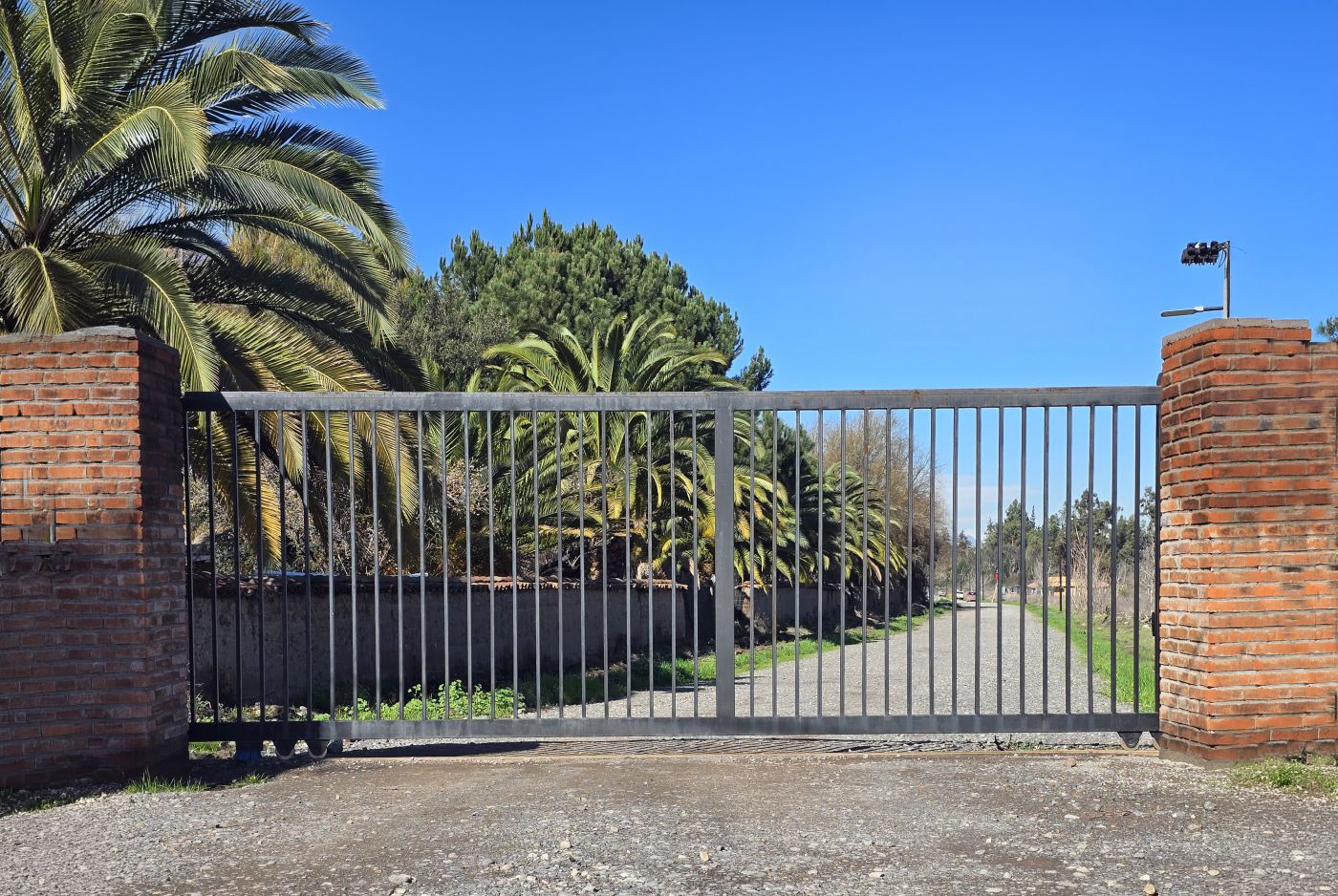 Acceso al loteo de Santa Luisa de Palpi